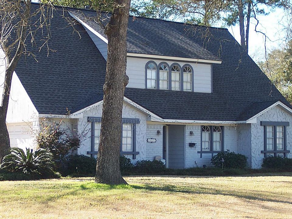 1st image of 6423 Fairwood Dr