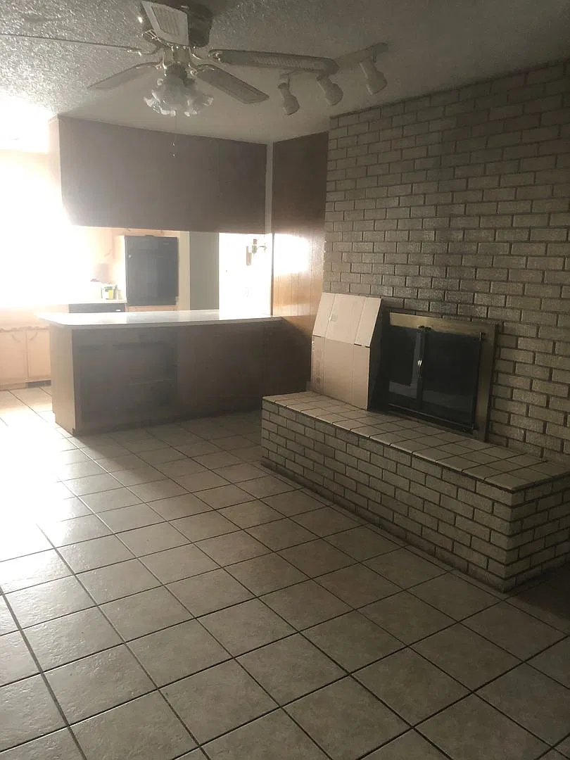 Spacious House! — Photo 2