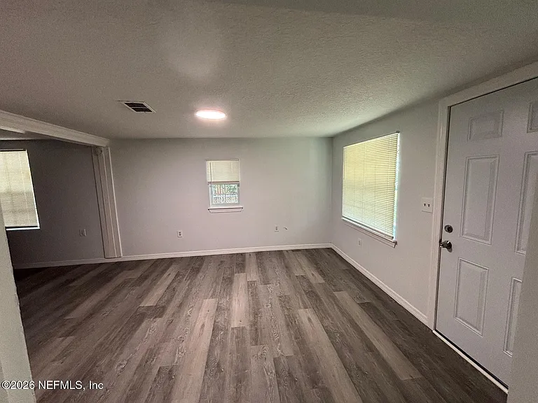 9454 Campus Ave — Photo 6