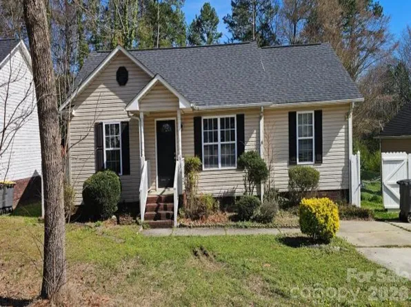 615 Flicker St, Concord, NC 28027