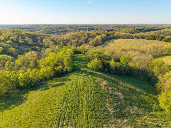 419 Bachelors Rest Rd, Falmouth, KY 41040