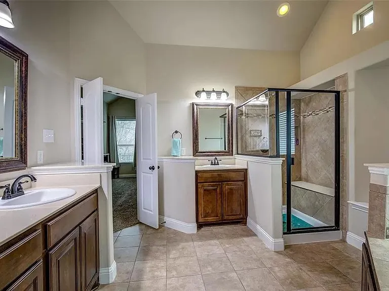 309 Midnight Dr — Photo 17