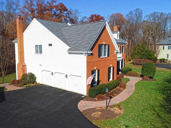 3rd image of 15728 Foleys Mill Pl