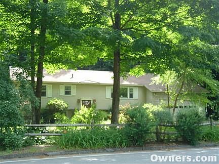 Beautifully Landscaped Lot!