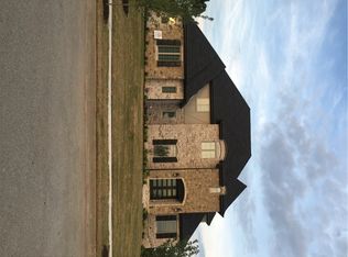 326 Limestone Dr, Fayetteville, AR 72701