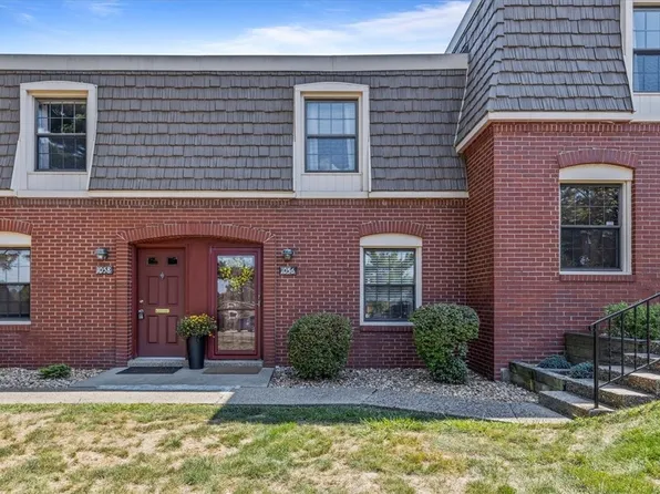 1056 Pennsbury Blvd, Pittsburgh, PA 15205