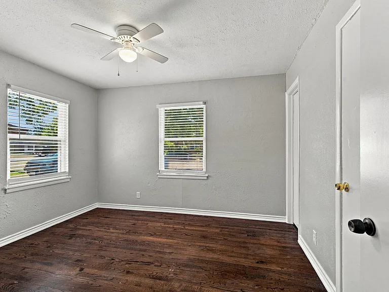 1005 Belvedere Dr — Photo 15