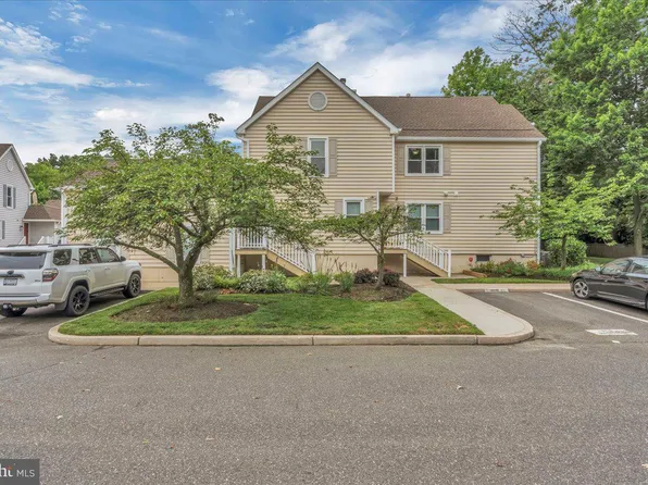 614 Society Hill Blvd, Cherry Hill, NJ 08003