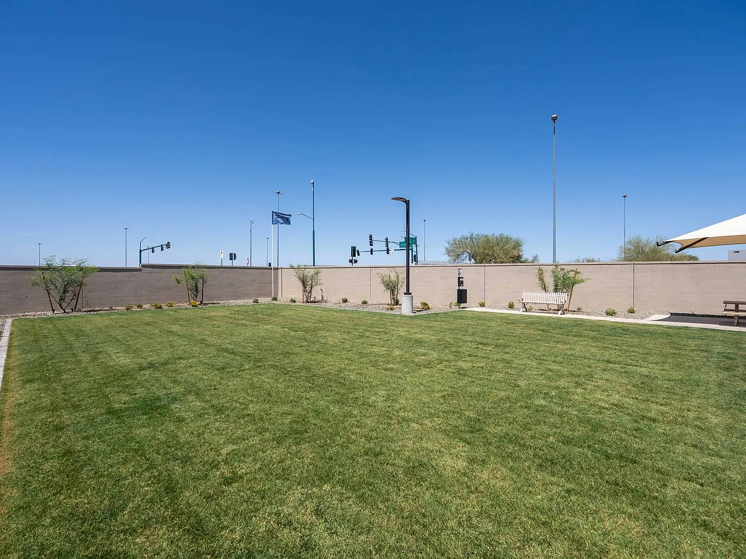 Avilla Western Garden — Photo 4