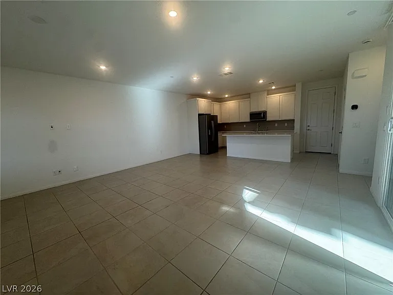 208 Vanhoy Ave — Photo 5