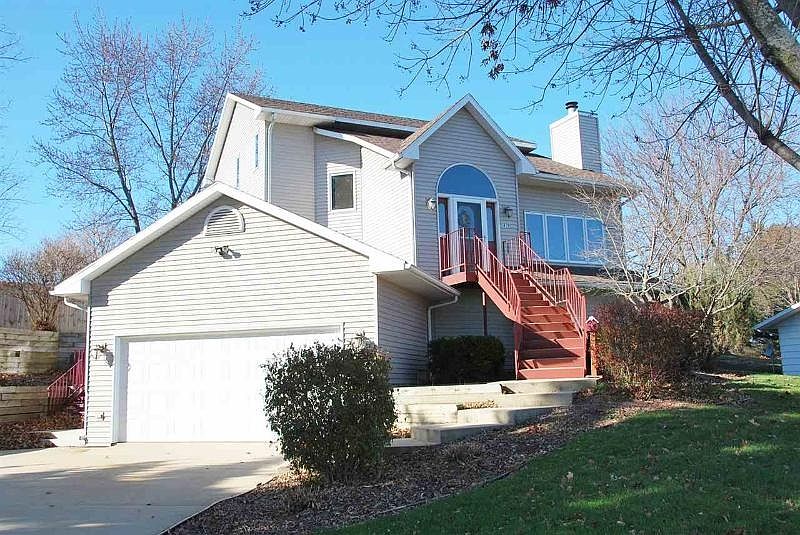 419 8th St, New Glarus, WI 53574 Zillow