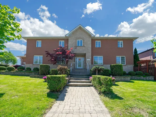 543 Queens Dr, Toronto, ON M6L 1M9