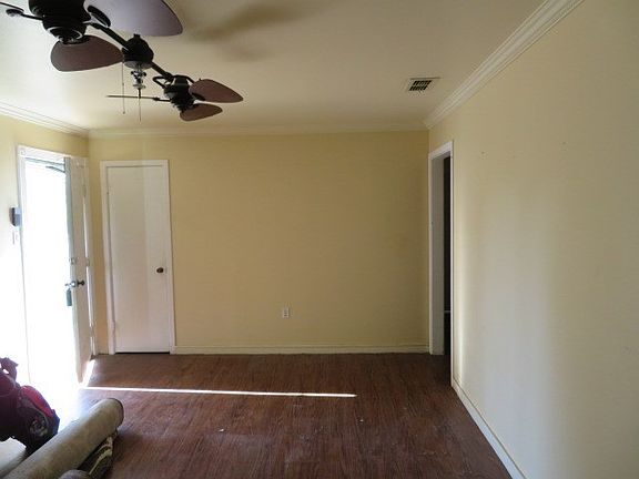 4th image of 5301 Lancaster Dr