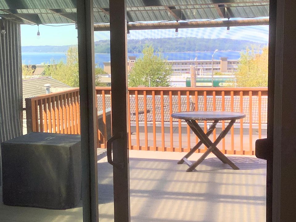 1st image of 201-22307 Marine View Dr S #201