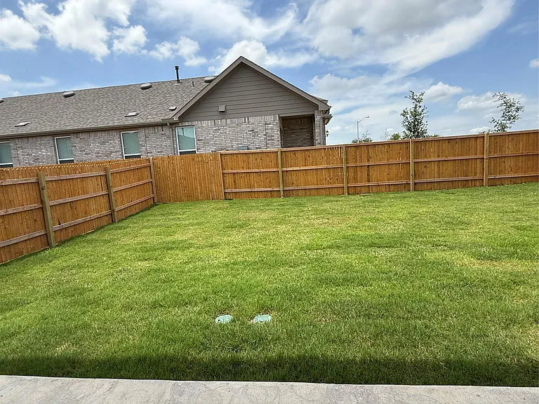 593 Tailwind Dr — Photo 37