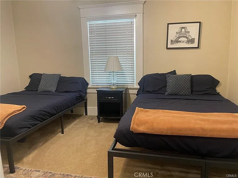 596 E Arrow Hwy — Photo 16