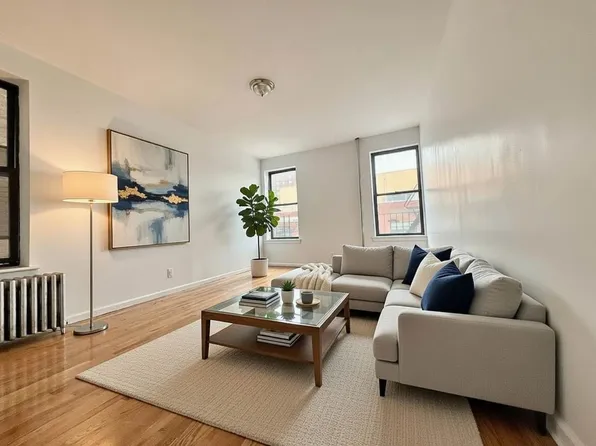 744 Coster Street image 1 of 5