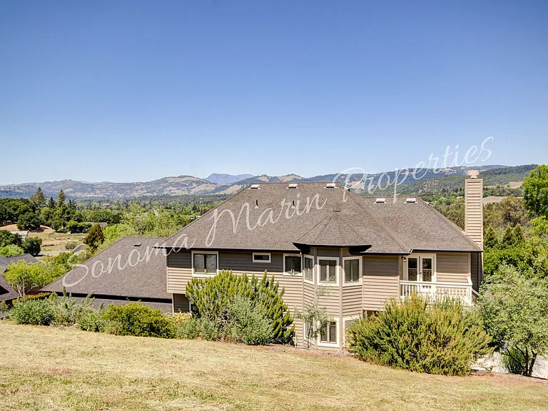 4626 Bennett View Dr — Photo 44