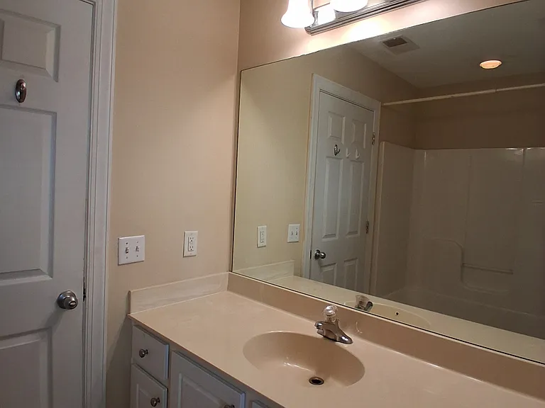7 Cassandra Ln #C — Photo 9