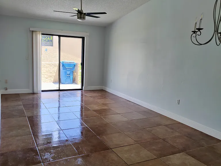 7110 Barclay Ave #C — Photo 9