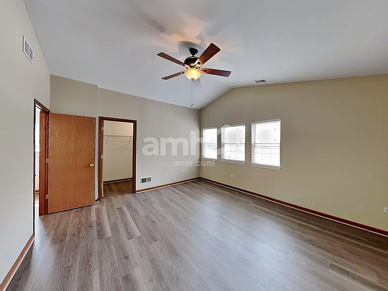 3826 Hennepin Ct — Photo 13
