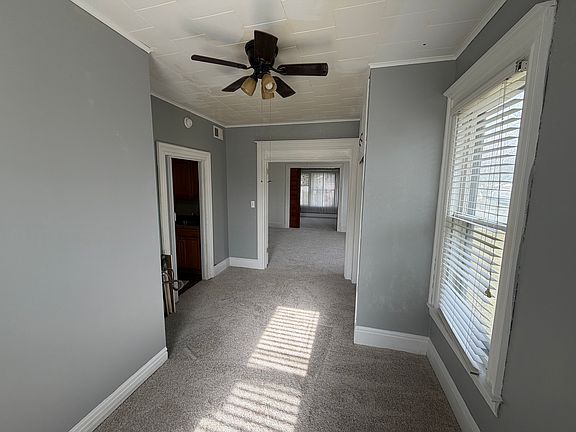 5th image of 321 Cass St