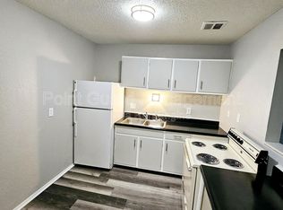1430 Cambridge Pl #23, Manhattan, KS 66502