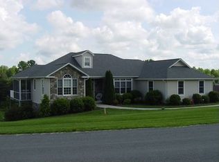 245 Chestnut Creek Dr, Hardy, VA
