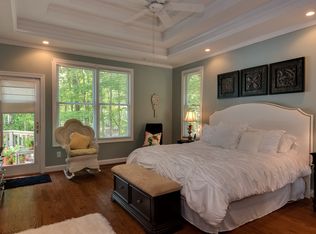 9012 Fair Oak Dr, Sherrills Ford, NC 28673