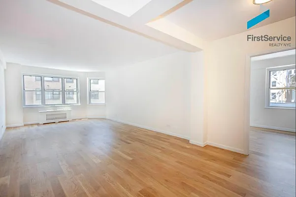 Sold by FirstService Realty (legacy) | media 7