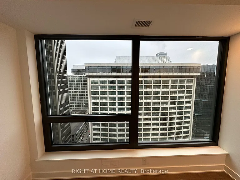 340 Queen St #2307 — Photo 13