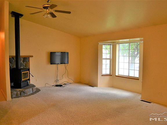 3rd image of 1421 Purple Sage Dr