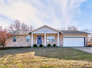 158 Hickory Dr, Troy, MO 63379