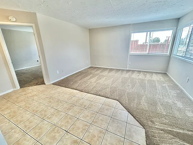 2 bed, 800 sqft, $2,050 — Photo 1