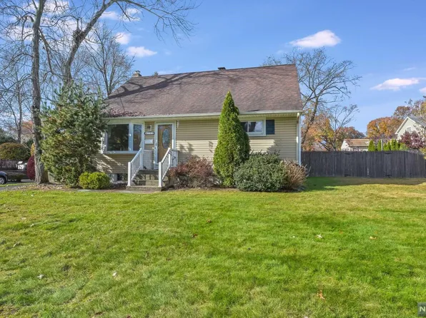 298 Howard St, Township Of Washington, NJ 07676