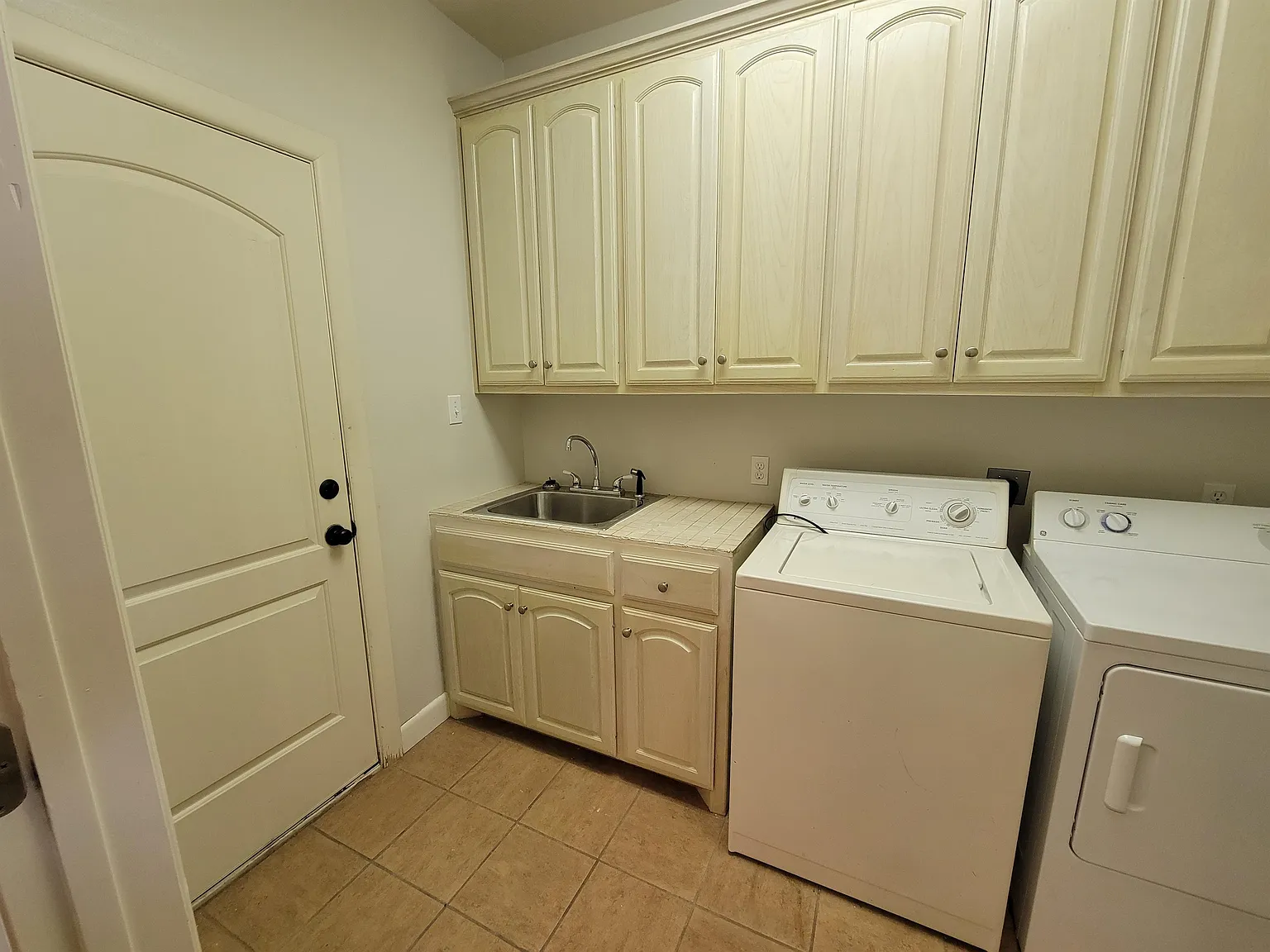 210 Rio Grande Drive - 1 — Photo 2