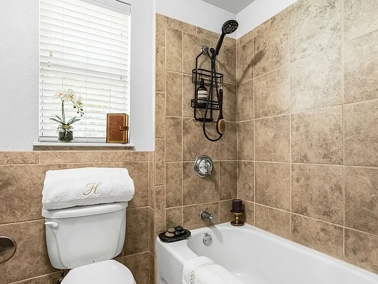 1617 W Oleander St — Photo 10