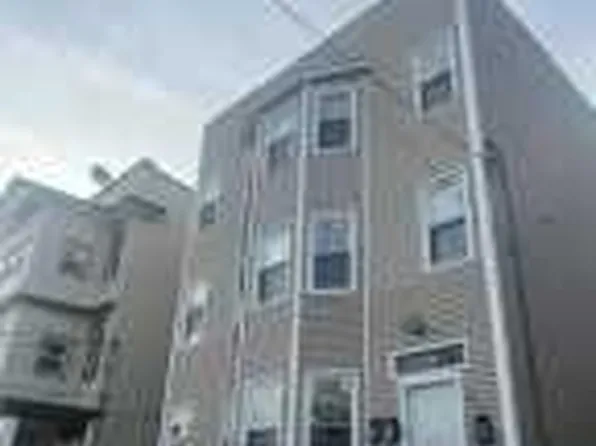 239 21st St, Irvington, NJ 07111