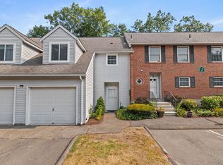 190 Tomlinson Ave APT 2E, Plainville, CT 06062