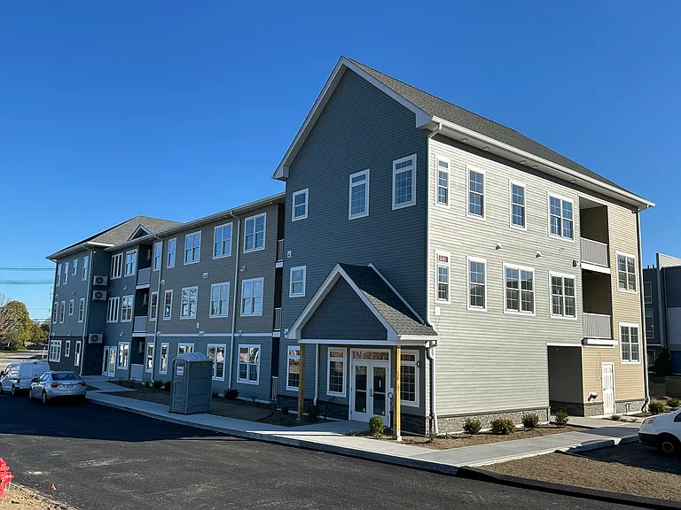 13 Main St #1 — Photo 19