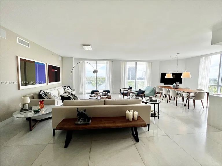 17111 Biscayne Blvd #1102 — Photo 6