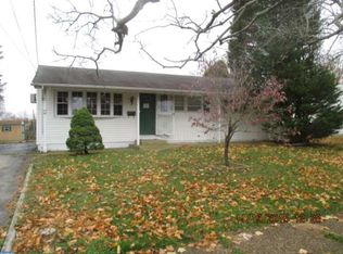 35 Bruce Dr, Deptford, NJ 08096