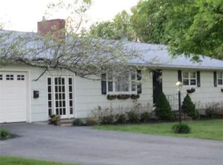 26 Bicknell Hill Rd, Abington, MA 02351