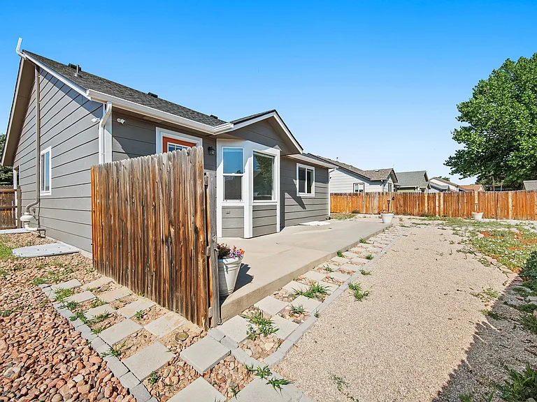 5194 Fennel Dr — Photo 28