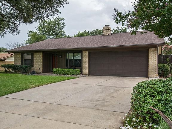 2nd image of 404 Allenwood Dr