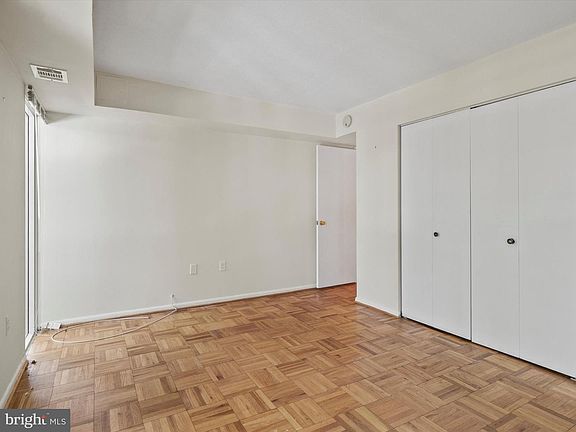 5th image of 700 7th St SW APT 430