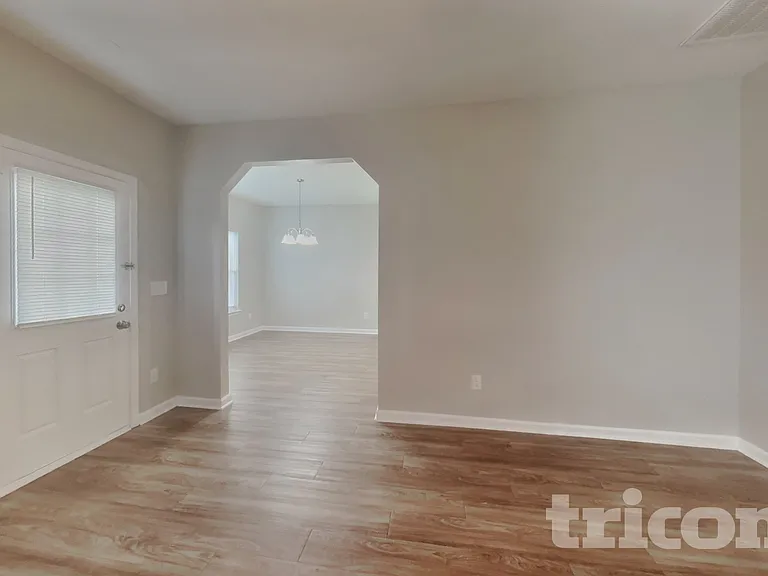 3120 Rendezvous Dr — Photo 2