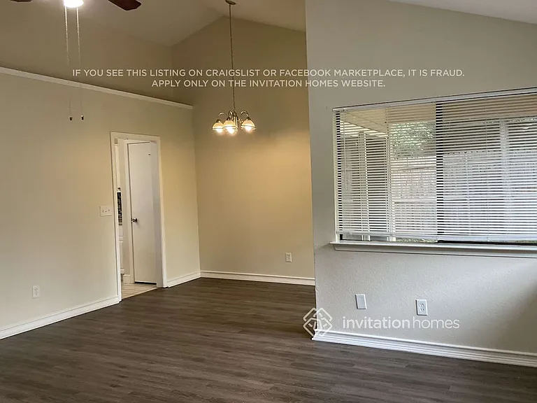3214 Cliffview Dr — Photo 3