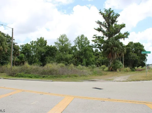 2643 NE Pine Island Rd, Cape Coral, FL 33909