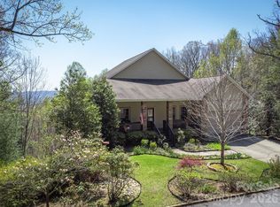 172 Sunny Ridge Rd, Laurel Park, NC 28739